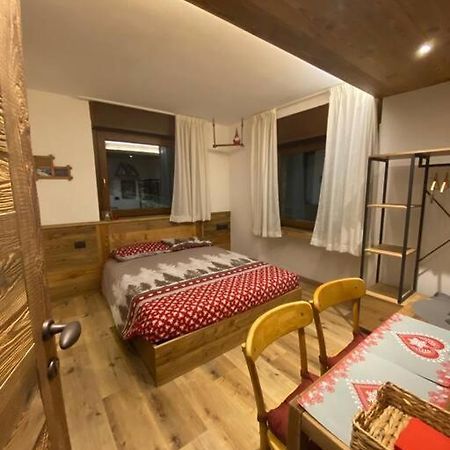 La Chambre De Chaloz 발토우르넨체 외부 사진